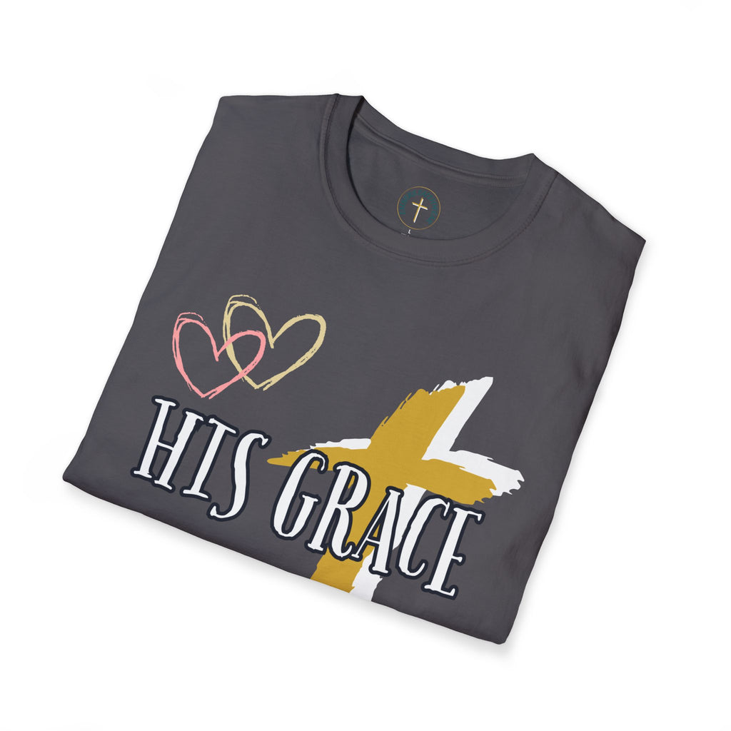 His grace is love. T-Shirt