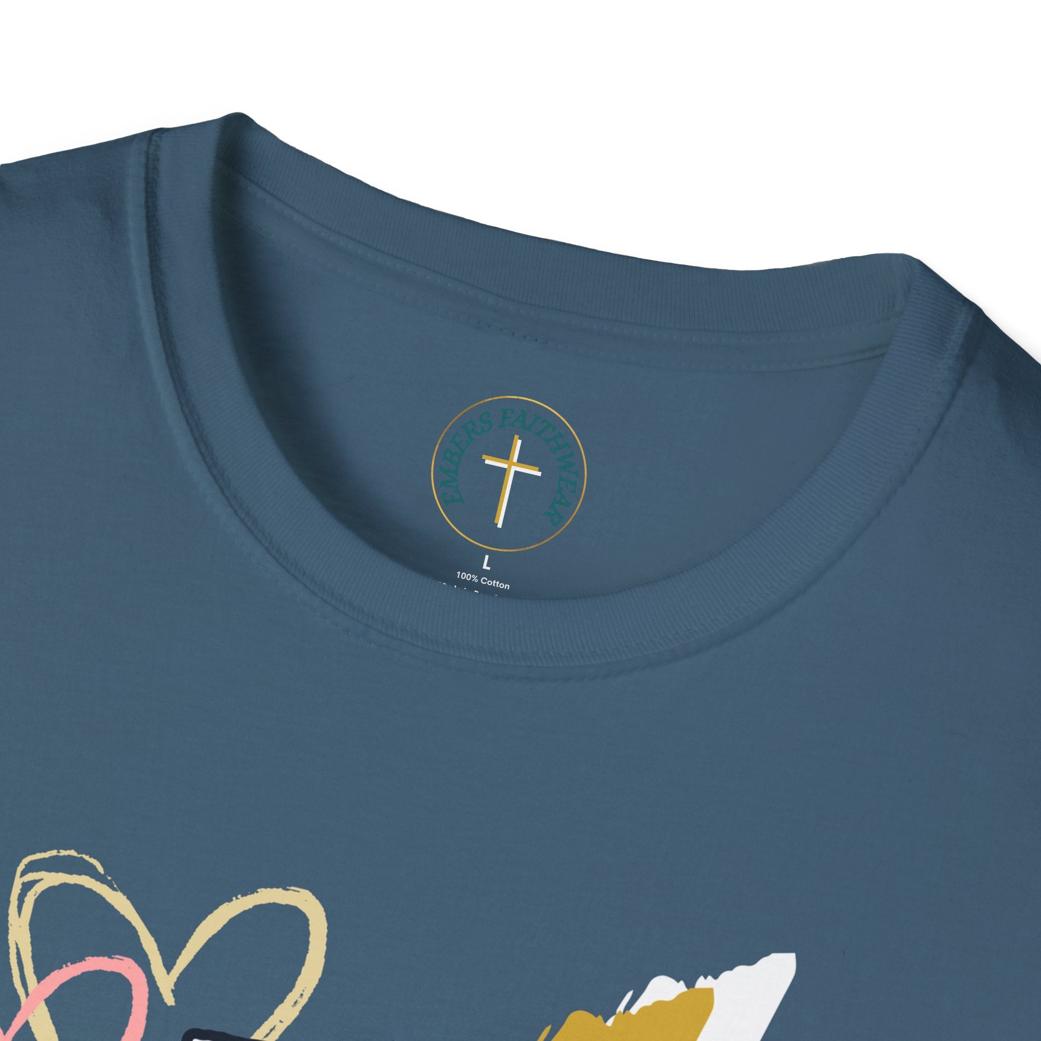 Two hearts one faith. T-Shirt
